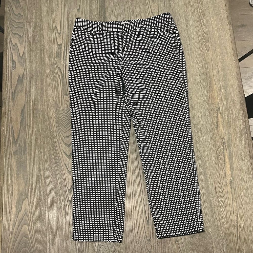 Valerie Stevens Black White Windowpane Capri Pants Size 10